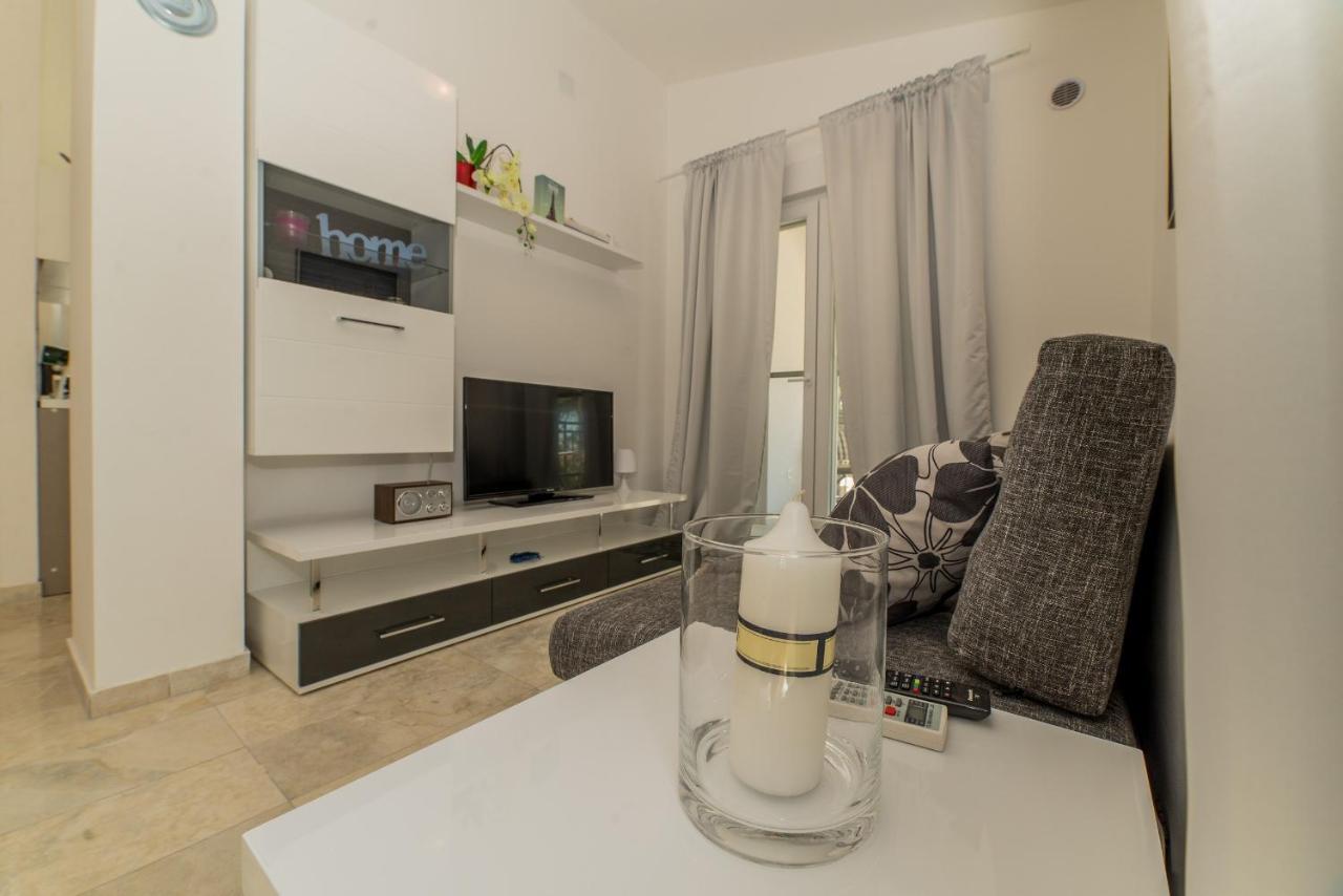 Apartments Djian Vir Luaran gambar